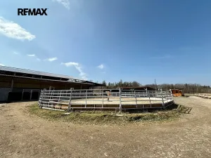 Prodej pozemku, Spálené Poříčí, 166477 m2