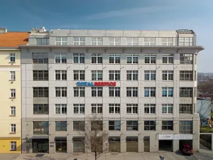 Pronájem kanceláře, Praha - Holešovice, U Uranie, 500 m2
