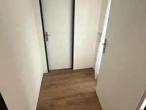 Pronájem bytu 1+kk, Praha - Dubeč, Starodubečská, 22 m2