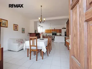 Prodej bytu 3+kk, Teulada, Itálie, 100 m2