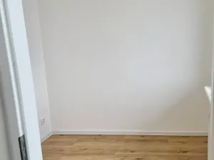 Pronájem bytu 2+kk, Praha - Vršovice, Baškirská, 41 m2