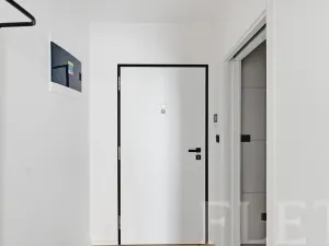 Pronájem bytu 1+kk, Praha - Vršovice, Krymská, 23 m2