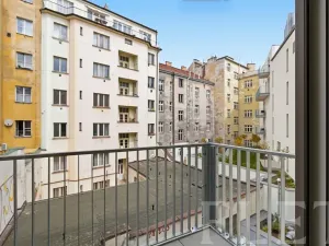 Pronájem bytu 1+kk, Praha - Vršovice, Krymská, 23 m2
