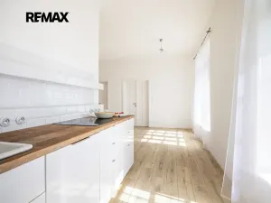 Prodej rodinného domu, Vráž, Nad Loděnicí, 219 m2