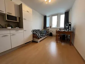 Pronájem bytu 2+kk, Karlík, K Třešňovce, 37 m2