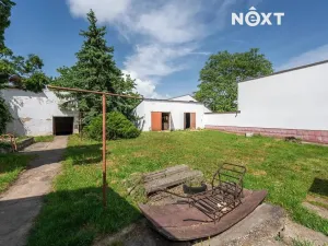 Prodej pozemku pro bydlení, Drnholec, nám. Svobody, 2111 m2