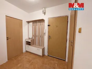 Prodej bytu 3+1, Klášterec nad Ohří, Školní, 66 m2