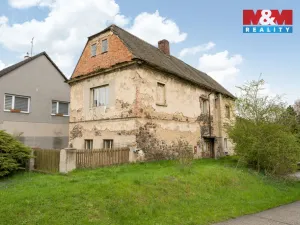 Prodej rodinného domu, Hostomice, Školní náměstí, 150 m2