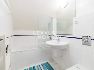 Pronájem bytu 3+kk, Praha - Malá Strana, Vlašská, 75 m2