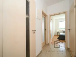 Pronájem bytu 2+kk, Praha - Kbely, Toužimská, 47 m2
