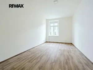 Pronájem bytu 2+1, Plzeň, Koterovská, 82 m2