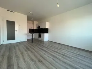 Pronájem bytu 2+kk, Praha - Modřany, Komořanská, 50 m2