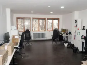 Pronájem kanceláře, Praha - Holešovice, Dobrovského, 362 m2