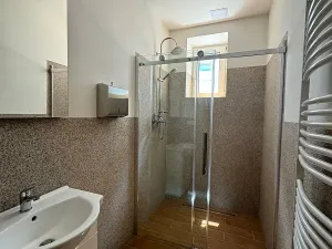 Pronájem obchodního prostoru, Brno, Mlýnská, 133 m2