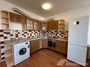 Pronájem bytu 1+kk, Zlín, Plesníkova, 32 m2