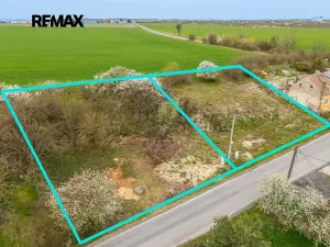 Prodej pozemku pro bydlení, Slaný, 778 m2