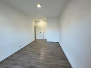 Pronájem bytu 2+kk, Kroměříž, Slovákova, 52 m2