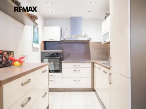 Prodej bytu 2+kk, Hradec Králové, Jungmannova, 50 m2