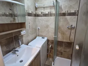 Pronájem bytu 2+1, Hradec Králové, třída SNP, 56 m2