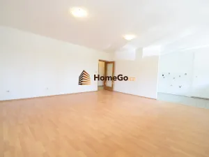 Pronájem bytu 1+kk, Praha - Troja, K Haltýři, 52 m2