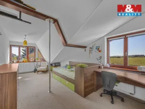 Prodej rodinného domu, Sulice - Želivec, Hlavní, 374 m2