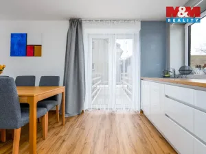 Prodej rodinného domu, Pardubice - Dražkovice, 250 m2