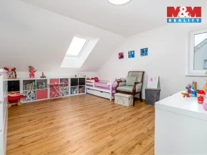 Prodej rodinného domu, Pardubice - Dražkovice, 250 m2