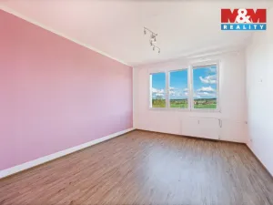 Prodej bytu 3+1, Jindřichův Hradec - Jindřichův Hradec III, sídliště Vajgar, 73 m2