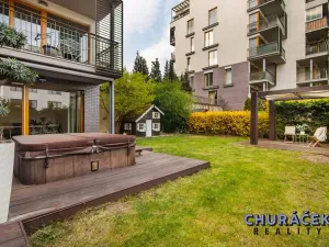 Prodej bytu 3+kk, Praha - Hrdlořezy, V třešňovce, 287 m2