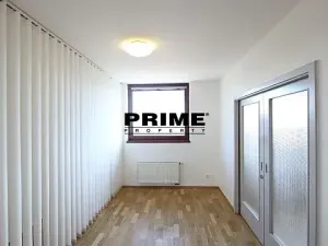 Pronájem kanceláře, Praha - Smíchov, Štefánikova, 147 m2