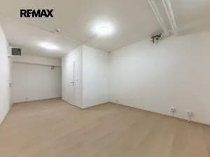 Prodej bytu 1+kk, Praha - Střížkov, Děčínská, 23 m2