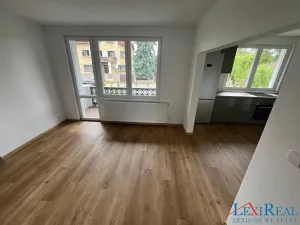 Pronájem rodinného domu, Praha - Vinoř, Dašická, 130 m2