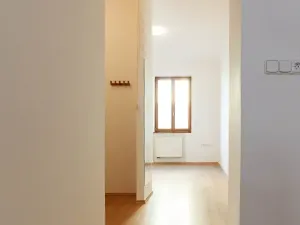 Pronájem bytu 2+kk, České Budějovice, Otakarova, 38 m2
