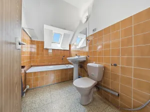 Prodej rodinného domu, Nové Hrady, 180 m2