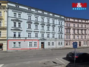 Pronájem bytu 3+1, Karlovy Vary, I. P. Pavlova, 80 m2