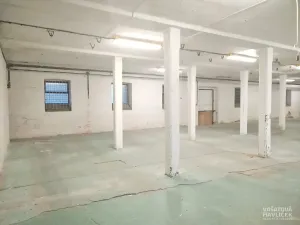Pronájem skladu, Hradec Králové, Zelená, 413 m2
