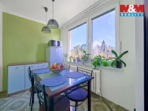 Prodej bytu 3+1, Broumov - Olivětín, Dukelská, 53 m2