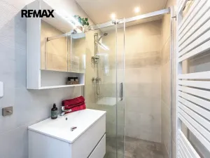 Pronájem bytu 2+kk, Praha - Řepy, Makovského, 45 m2