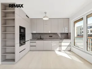 Pronájem bytu 3+kk, Praha - Hloubětín, Poděbradská, 77 m2