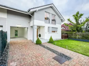 Prodej rodinného domu, Bašť, Kostelecká, 145 m2