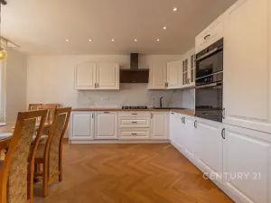 Prodej rodinného domu, Vojkovice, 180 m2