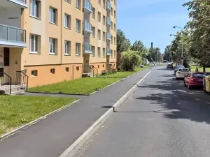 Prodej bytu 2+1, Chomutov, Zadní Vinohrady, 57 m2