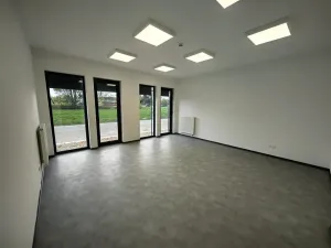 Pronájem kanceláře, Praha - Letňany, Beranových, 34 m2