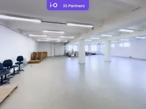 Pronájem kanceláře, Liberec, Volgogradská, 1500 m2