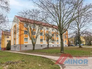 Pronájem bytu 1+1, Slaný, Rabasova, 28 m2
