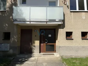 Prodej bytu 2+1, Trhové Sviny, Sídliště, 54 m2