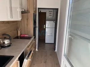 Prodej bytu 2+1, Trhové Sviny, Sídliště, 54 m2