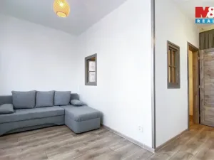 Pronájem bytu 1+1, Ústí nad Labem, Šrámkova, 34 m2