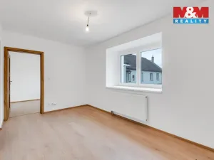 Prodej rodinného domu, Lochovice, 162 m2