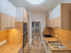 Pronájem bytu 3+1, Zlín, Benešovo nábřeží, 72 m2